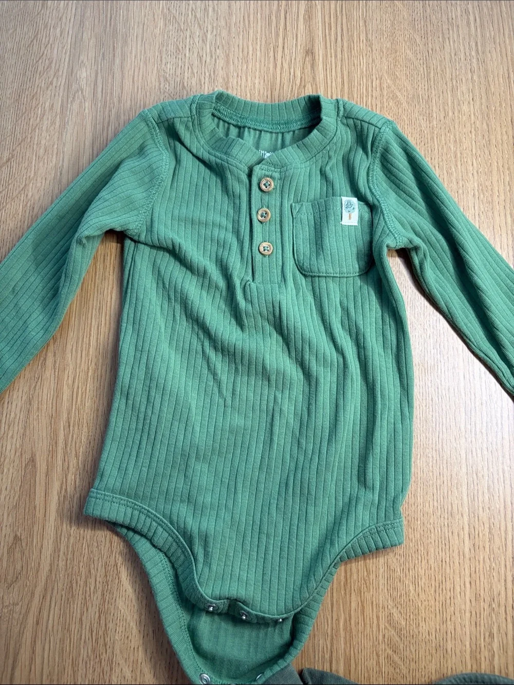 Earthy Green Bundle 6-12 months